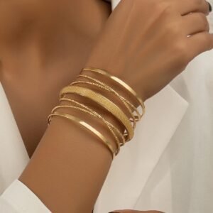 Metal Exaggerated Bracelet Punk Hip Hop Creative