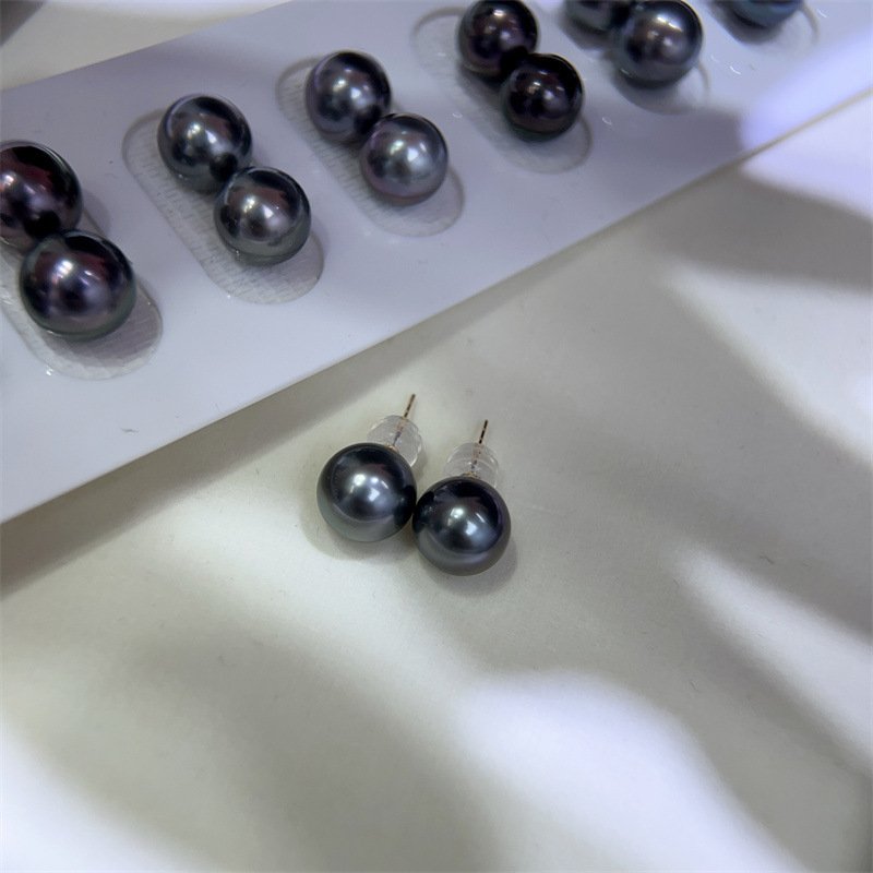 Fashion Sea Pearls Stud Earrings - Image 7