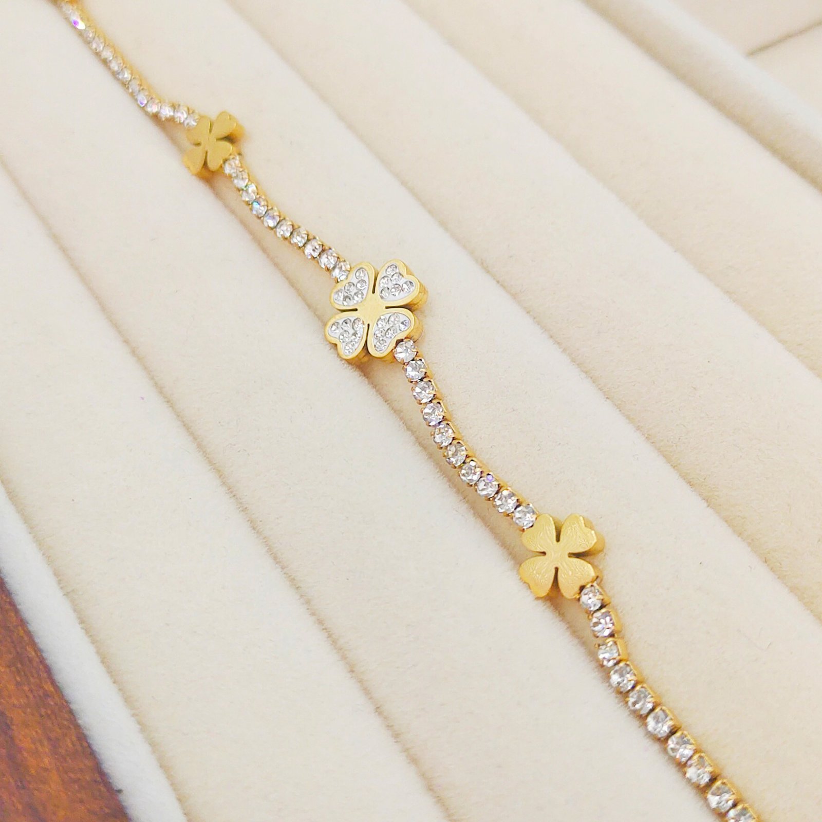 Simple Fashion Design Bracelet European And American - Image 2