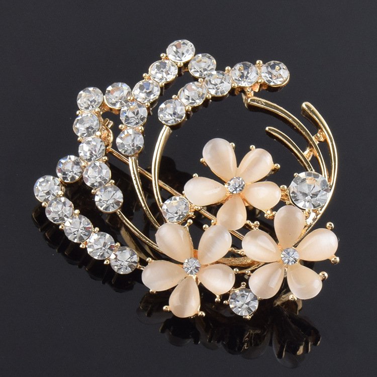 High-end flower corsage, opal vintage brooch, wedding corsage - Image 3