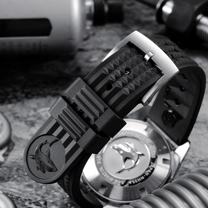 Submersible Mechanical Watch Waterproof Sapphire Bubble Mirror Watch - Image 2