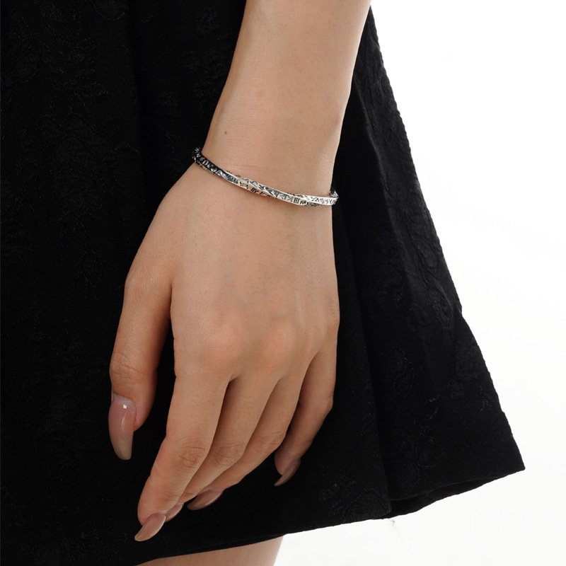 S925 Sterling Silver Mobius Bracelet For Women - Image 2