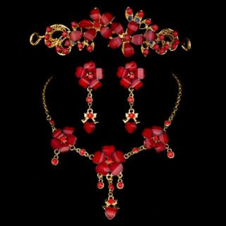 Foreign trade in Europe and the United States explosion bride wedding accessories wholesale jewelry set three piece red collar wholesale