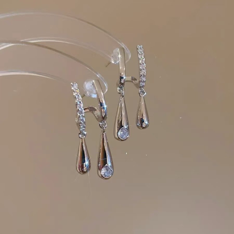 Light Dance Under The Moon Water Drop Diamond Petite Earrings - Image 2