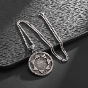 Environmentally Friendly Material Compass Pendant Necklace Stainless Steel Chain
