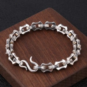 Gear sportsman bracelet