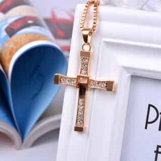 Men's Cross Pendant Diamond-studded Necklace