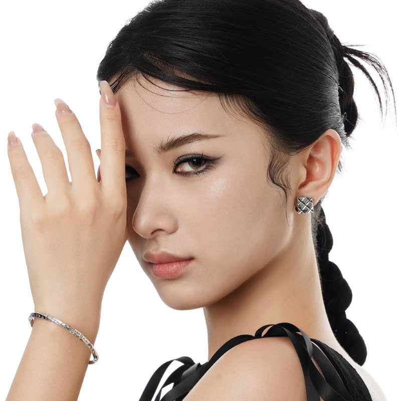 S925 Sterling Silver Mobius Bracelet For Women - Image 3