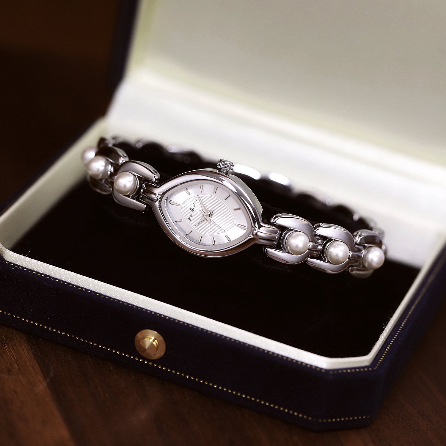 Mid-ancient Light Luxury Imitation Pearl Elegant Women's Watch - Image 4