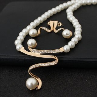 European fashion diamond crystal pearl necklace earrings set bride wedding accessories wholesale CMT058