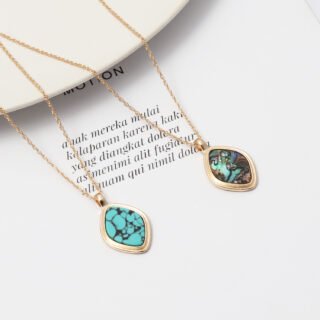 Abalone Shell Turquoise Inlaid Exquisite Short Chic Necklace