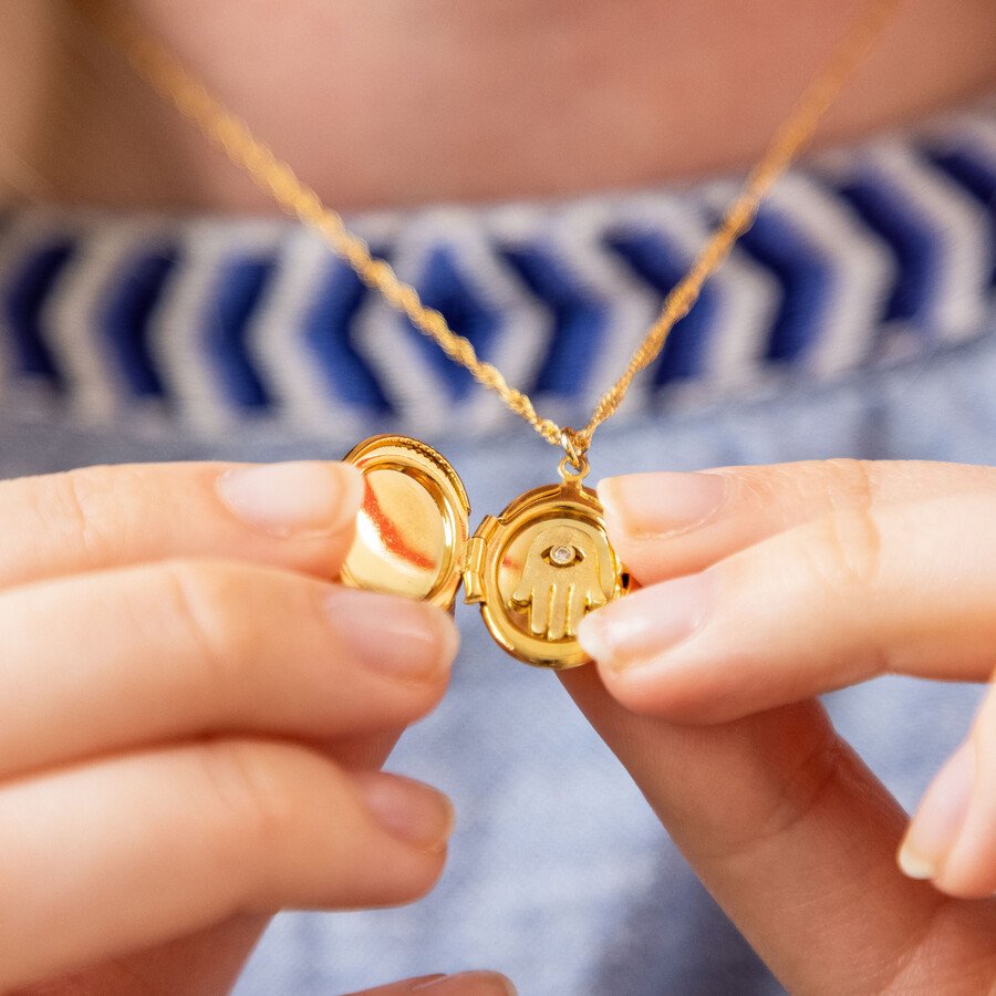 Retro Personality Oval Photo Box Pendant Necklace Pendant Stainless Steel - Image 3