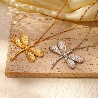 Fashion Trend Dragonfly Shape Pendant Stainless Steel Necklace For Women