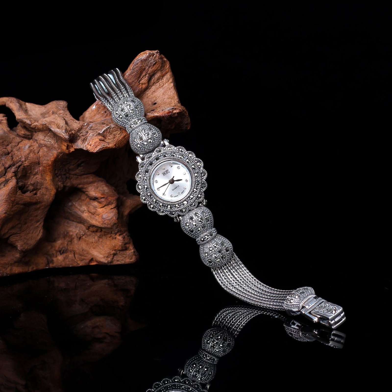 S925 Silver Classic Ladies Bow Thai Silver Watch - Image 3