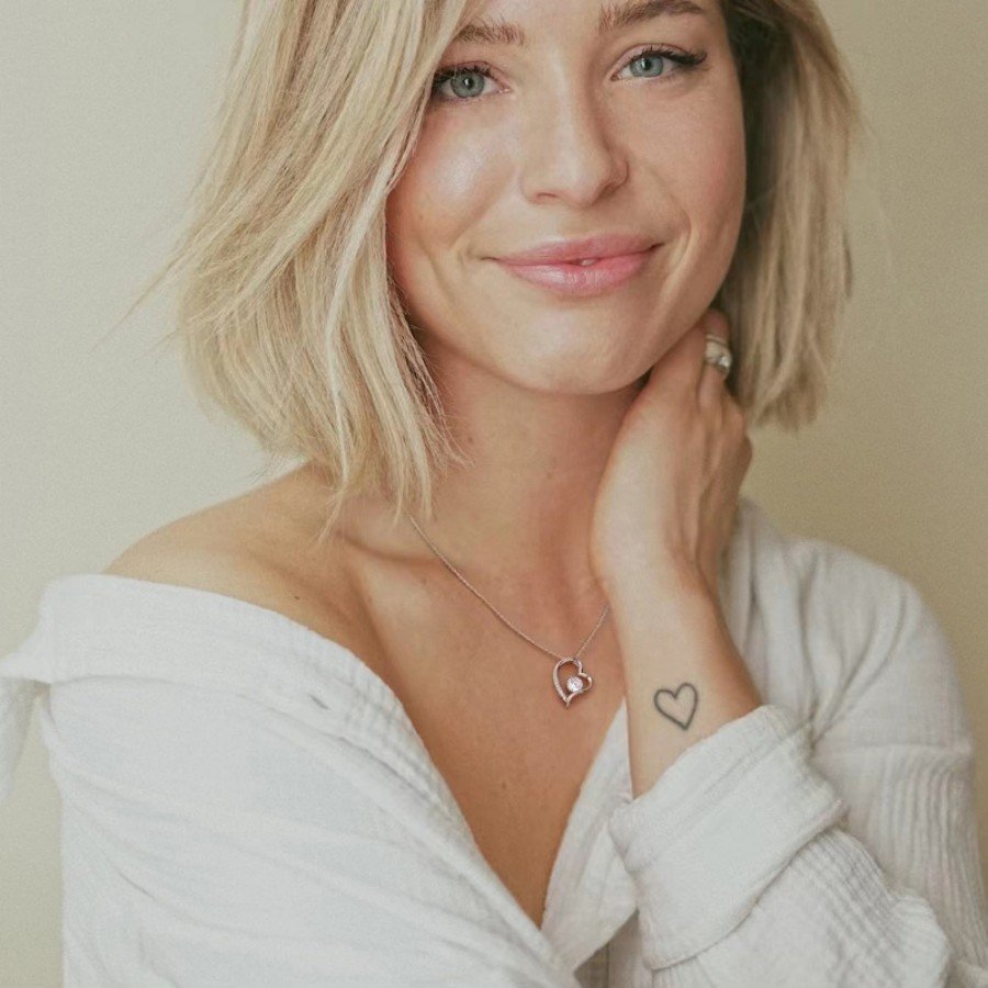 Stainless Steel Bracelet Hollowed Heart Shape Zircon Necklace - Image 2