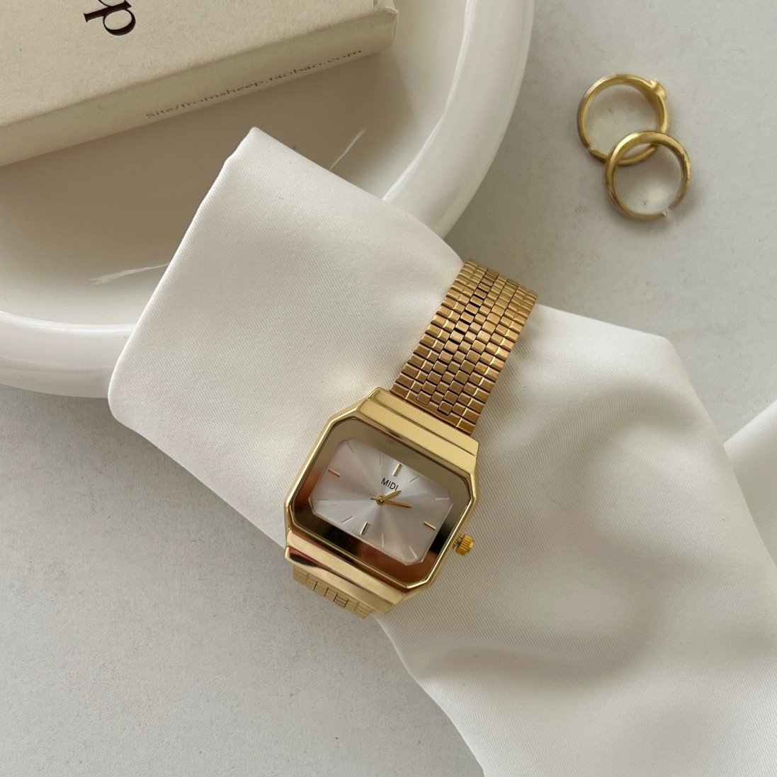 Light Luxury Cold Style High-grade Square Large Dial Watch For Women - Image 7