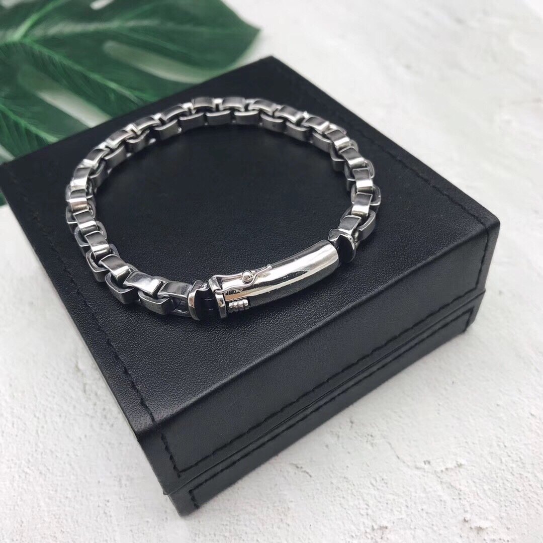 Men's And Women's Fashion Glossy Thai Silver Bracelet - Image 3