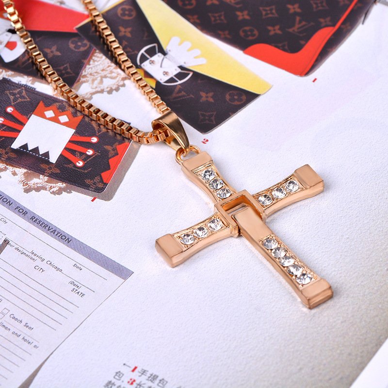 Men's Cross Pendant Diamond-studded Necklace - Image 3