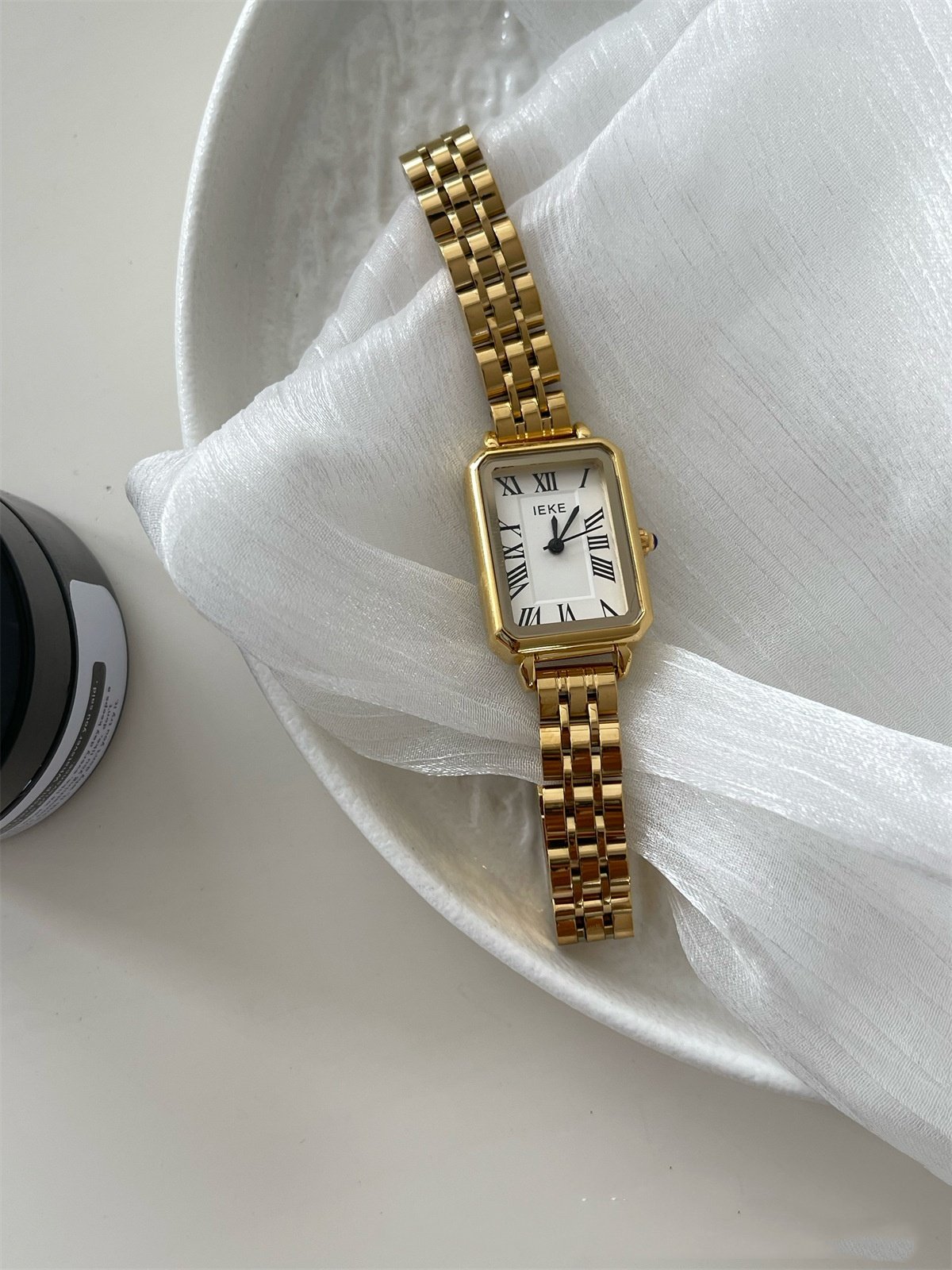 Steel Belt Retro Small Dial Simple Women Quartz Watch - Image 7