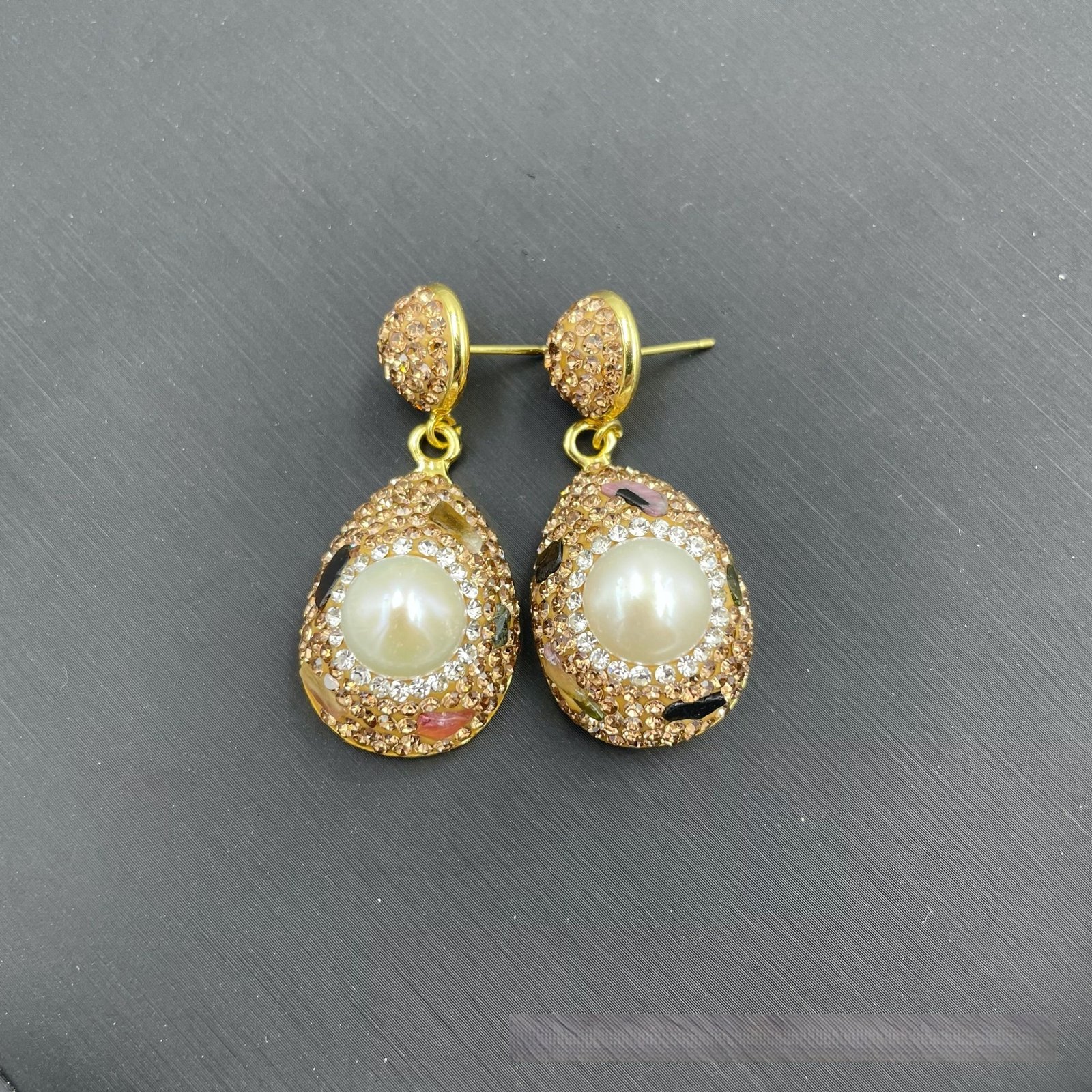 Natural Freshwater Shaped Pearl Hand-inlaid Three-piece Set - Image 3