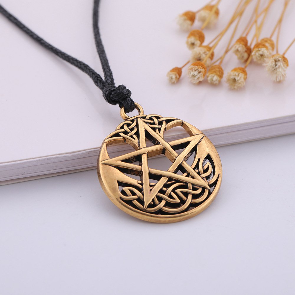 Fashion Lucky Round Pendant Pentagram Alloy Necklace - Image 2