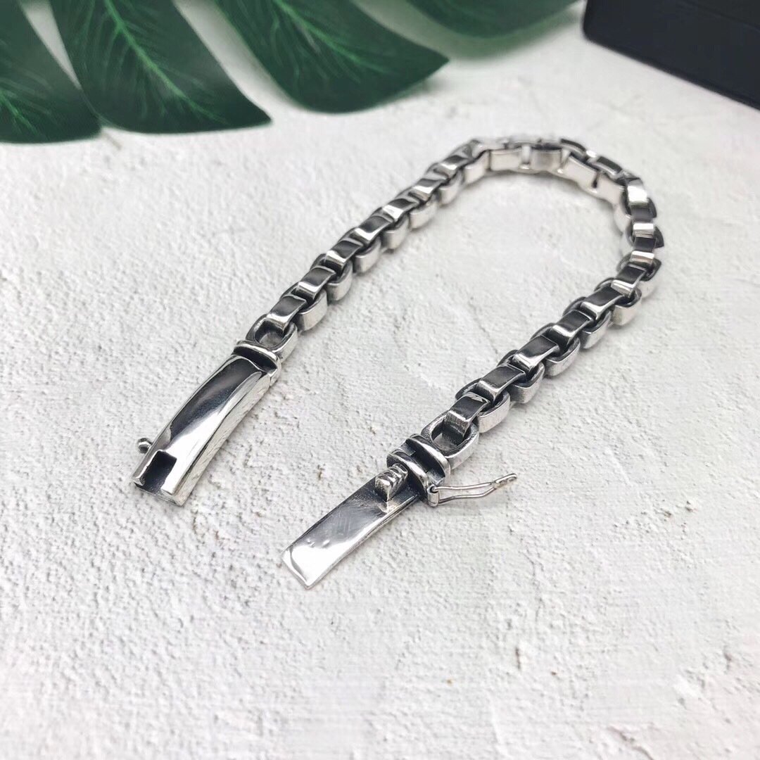Men's And Women's Fashion Glossy Thai Silver Bracelet - Image 2
