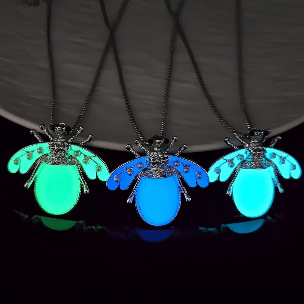Fantasy Luminous Bee Necklace Firefly Inlaid Pearl Design Personalized Luminous Effect - Image 9