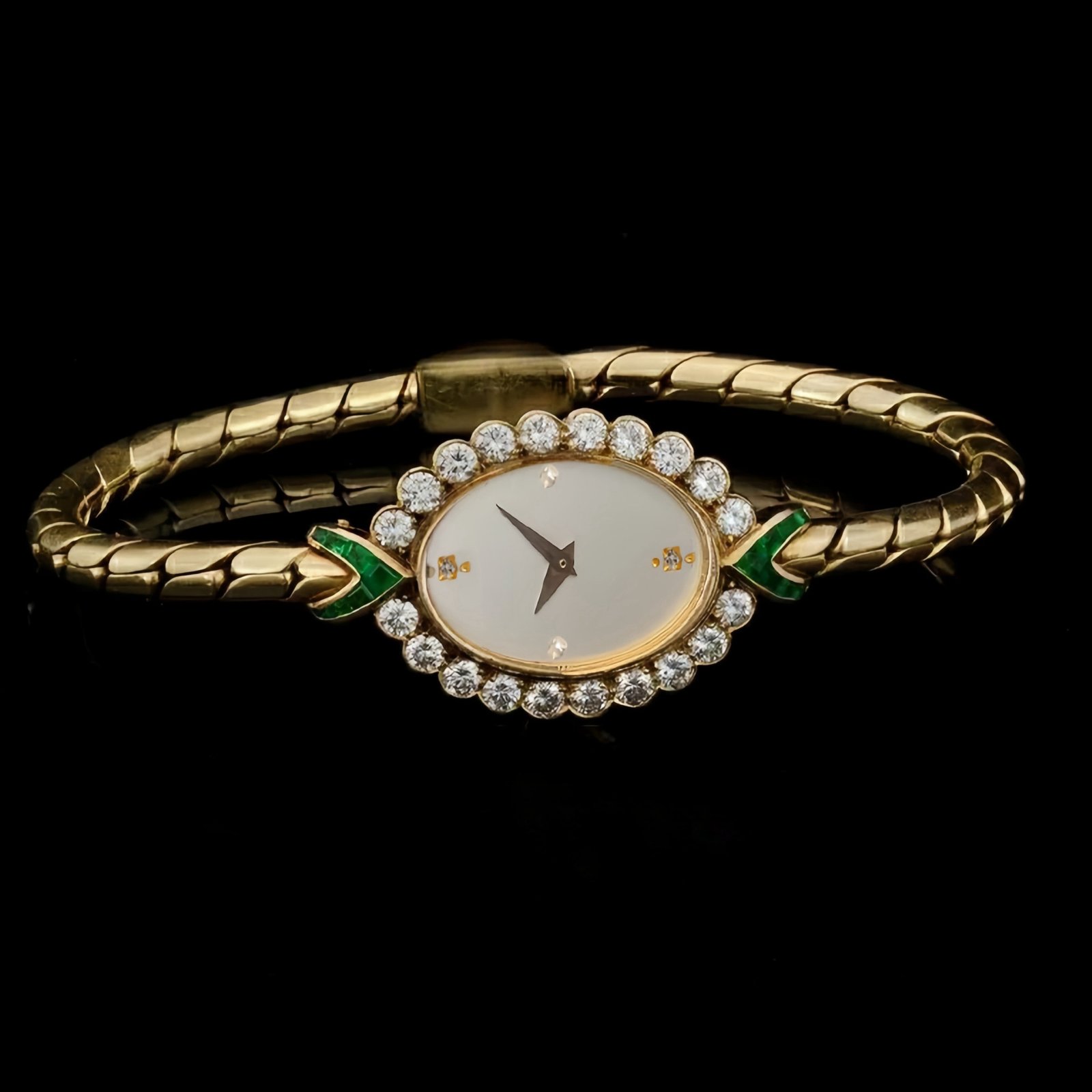 European Small Gold Women's Watch Handmade Inlaid Rhinestone Middle Ancient - Image 2