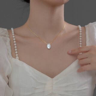 S925 Silver Irregular Flat Pearl Necklace Sweet And Simple