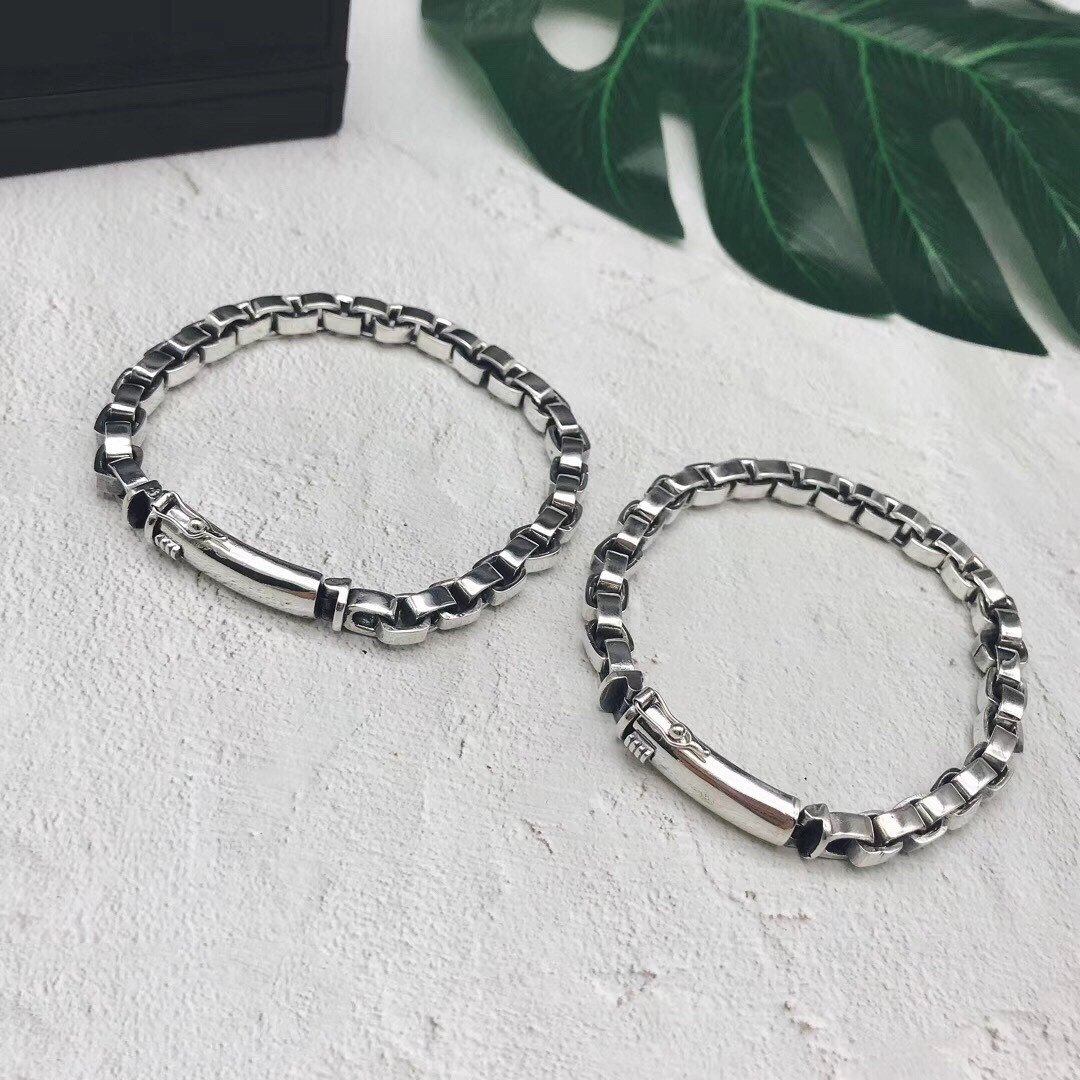 Men's And Women's Fashion Glossy Thai Silver Bracelet - Image 4
