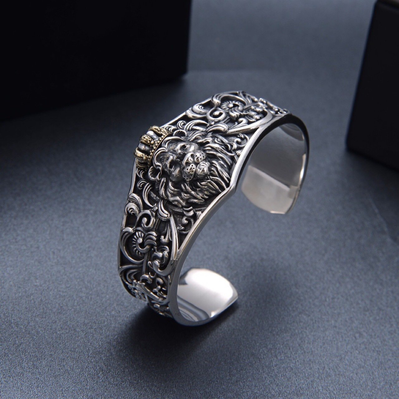 Old Personality Wide Version Domineering Crown Lion Bracelet - Image 4